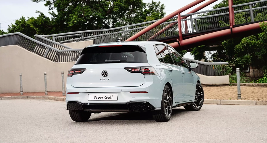 Sporty, dynamic design